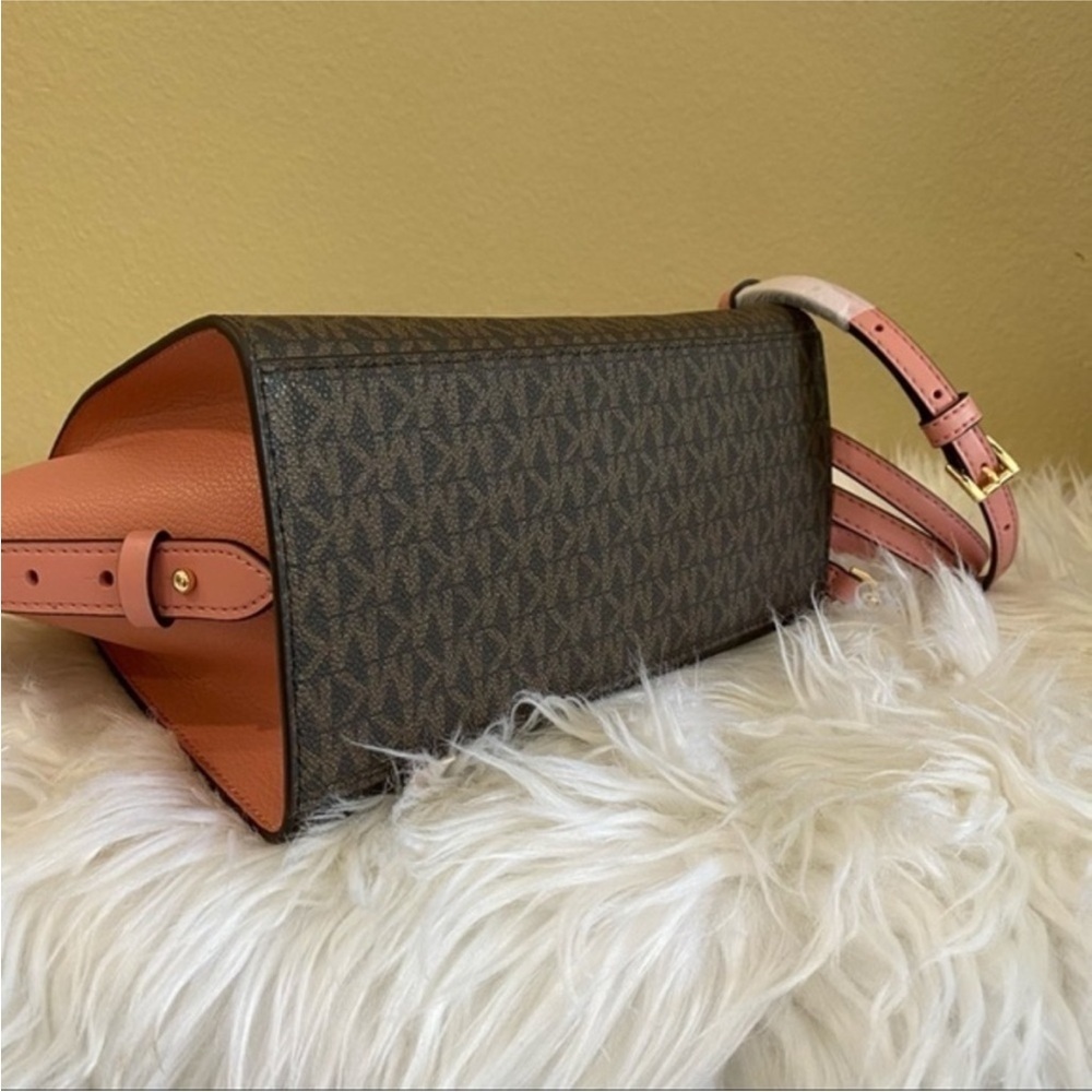 Michael Kors Avril small satchel bag - Picture 8 of 15